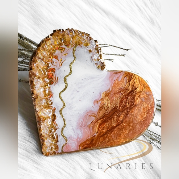 Resin Art on Heart Wooden Panel 9" - Picture 5 of 12